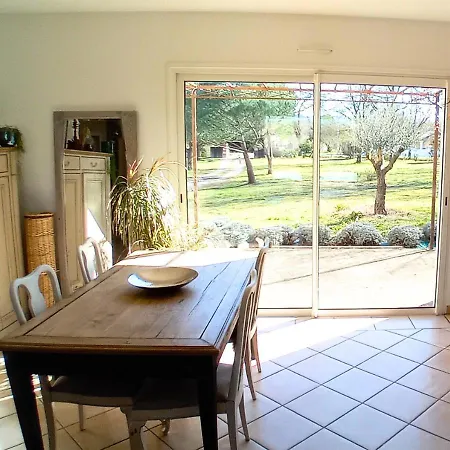 Bed & Breakfast La Petite Maison De Valerie Proche Chateau De La Rode, Du Domaine De Flore Et Du Saint Ferreol Lempaut