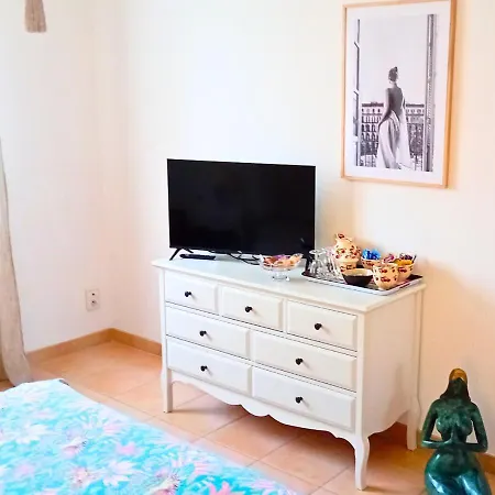 La Petite Maison De Valerie Proche Chateau De La Rode, Du Domaine De Flore Et Du Saint Ferreol