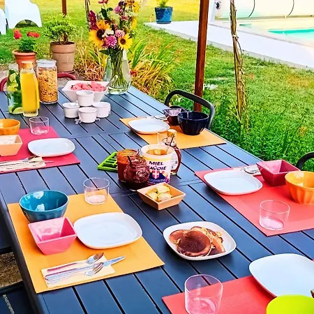 Bed & Breakfast La Petite Maison De Valerie Proche Chateau De La Rode, Du Domaine De Flore Et Du Saint Ferreol *