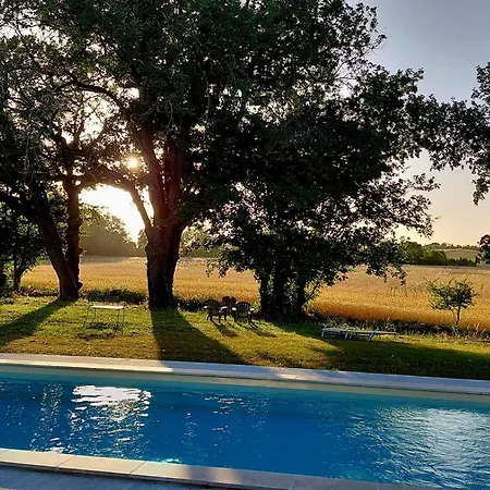 La Petite Maison De Valerie Avec Piscine Proche Revel, Saint Ferreol, Puylaurens Et Castres Bed & Breakfast