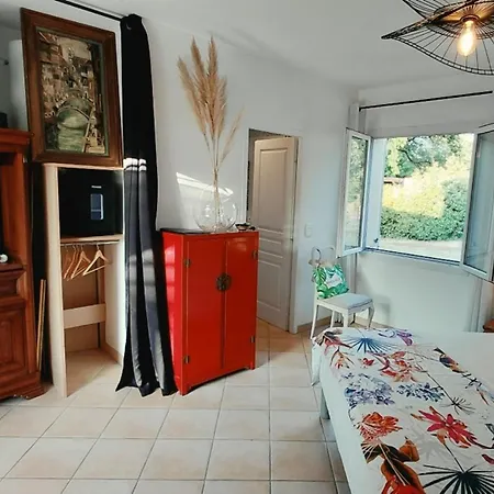 La Petite Maison De Valerie Avec Piscine Proche Revel, Saint Ferreol, Puylaurens Et Castres 住宿加早餐酒店 *