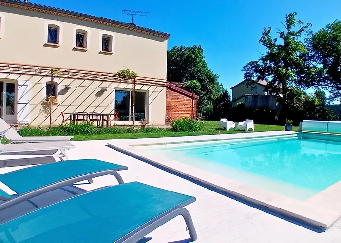 ベッド・アンド・ブレックファスト La Petite Maison De Valerie Proche Chateau De La Rode, Du Domaine De Flore Et Du Saint Ferreol Lempaut