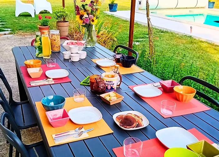 Bed & Breakfast La Petite Maison De Valerie Proche Chateau De La Rode, Du Domaine De Flore Et Du Saint Ferreol *